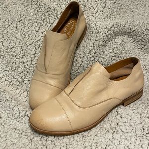 Kork-Ease Nottingham 9.5 Oxford Slip Ons Leather